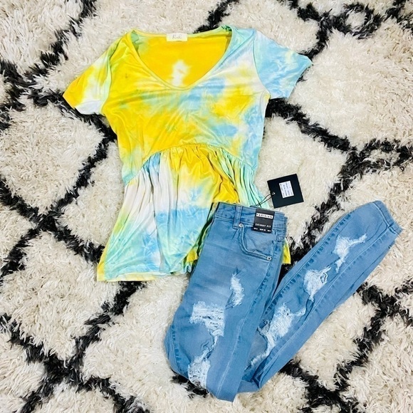 Tops - 𝅺flowy Short Sleeve Tie-dye Top